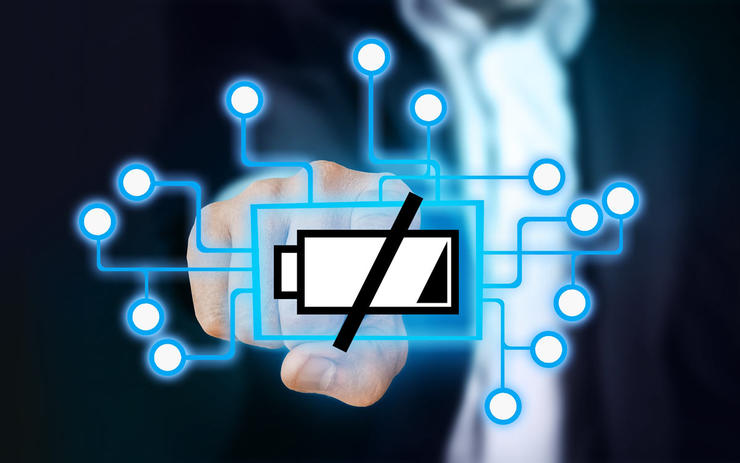 10年芯片圈扫地僧,踩对两次苹果浪潮,5年成就TWS耳机电源芯片龙头